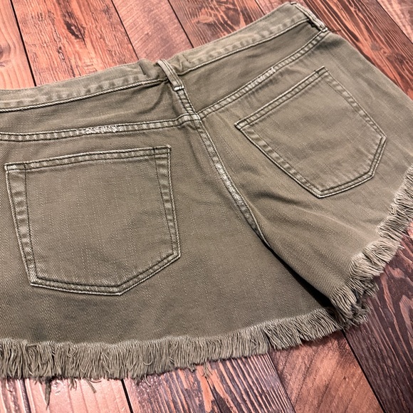 Free People Loving Good Vibrations Cutoff Denim Shorts In Sage Size 29 - Picture 6 of 13